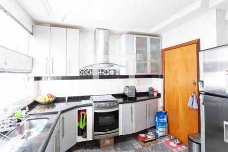 Apartamento à venda com 238m², 4 quartos e 2 vagasCozinha