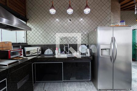 Apartamento à venda com 238m², 4 quartos e 2 vagasCobertura