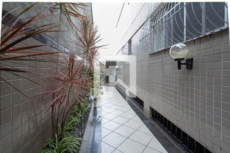 Apartamento à venda com 238m², 4 quartos e 2 vagasEntrada