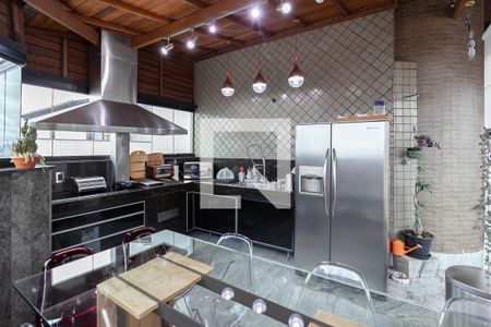 Apartamento à venda com 238m², 4 quartos e 2 vagasCobertura