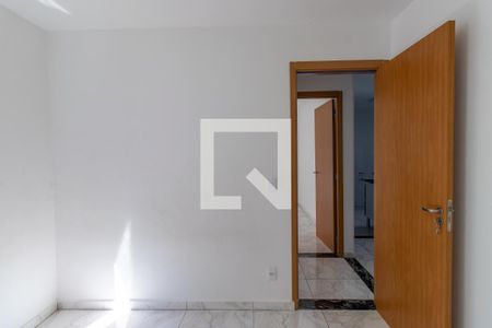 Quarto 1 de apartamento para alugar com 2 quartos, 39m² em Jardim Caiapiá, Cotia