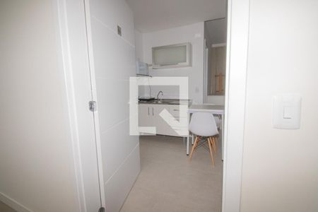 Entrada de kitnet/studio para alugar com 1 quarto, 27m² em Pátria Nova, Novo Hamburgo