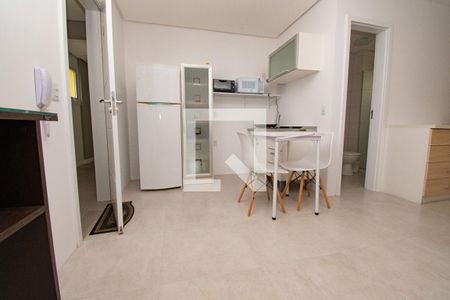 cozinha de kitnet/studio para alugar com 1 quarto, 27m² em Pátria Nova, Novo Hamburgo