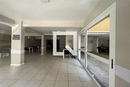 Apartamento à venda com 65m², 3 quartos e 1 vaga Apartamento à venda com 65m², 3 quartos e 1 vagaÁrea comum - Salão de festas