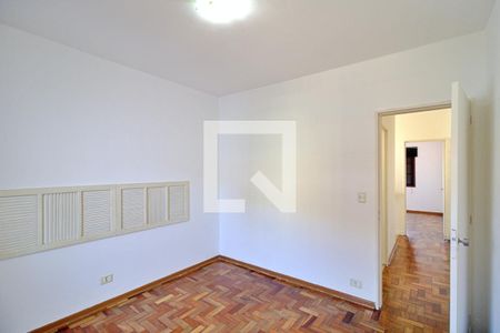 Quarto 1 de casa para alugar com 2 quartos, 120m² em Jardim Santa Rosa, Taboão da Serra