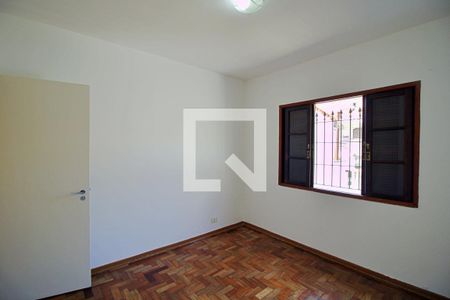 Quarto 1 de casa para alugar com 2 quartos, 120m² em Jardim Santa Rosa, Taboão da Serra
