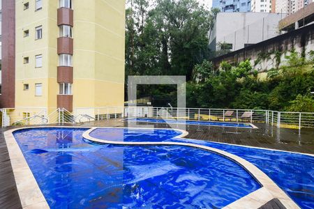 Apartamento para alugar com 120m², 2 quartos e 2 vagas Apartamento para alugar com 120m², 2 quartos e 2 vagasPiscina