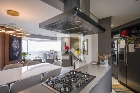 Apartamento para alugar com 120m², 2 quartos e 2 vagas Apartamento para alugar com 120m², 2 quartos e 2 vagasCozinha