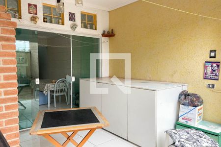 Casa à venda com 117m², 2 quartos e 2 vagas Casa à venda com 117m², 2 quartos e 2 vagasÁrea de Serviço