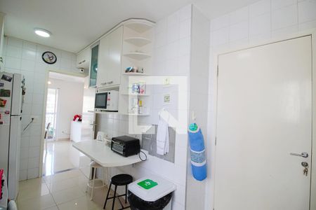 Apartamento à venda com 106m², 3 quartos e 2 vagas Apartamento à venda com 106m², 3 quartos e 2 vagasCozinha