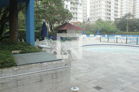 Apartamento à venda com 90m², 3 quartos e 1 vagaÁrea comum - Piscina