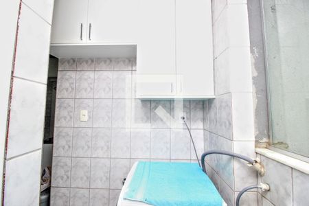 Apartamento para alugar com 75m², 2 quartos e 2 vagasDetalhe da area de serviço