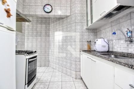 Apartamento para alugar com 75m², 2 quartos e 2 vagasCozinha