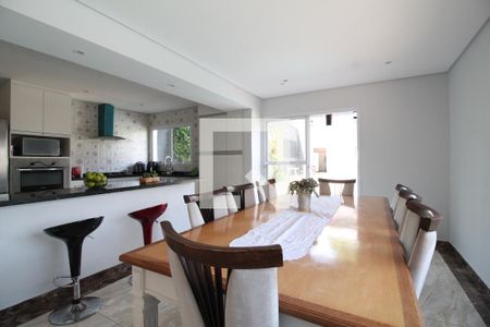 Casa à venda com 340m², 4 quartos e 4 vagasSala de Jantar