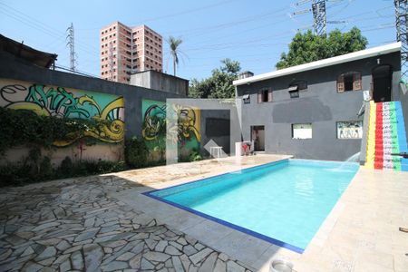 Casa à venda com 340m², 4 quartos e 4 vagasQuintal e Piscina
