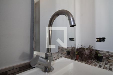 Casa à venda com 340m², 4 quartos e 4 vagasBanheiro - torneira