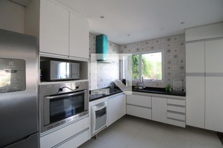 Casa à venda com 340m², 4 quartos e 4 vagasCozinha