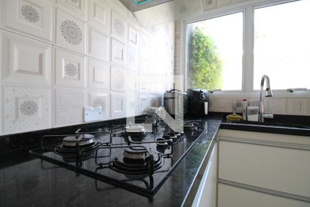 Casa à venda com 340m², 4 quartos e 4 vagasCozinha