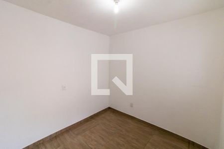 Quarto 1 de casa para alugar com 2 quartos, 60m² em Vila Guilhermina, São Paulo