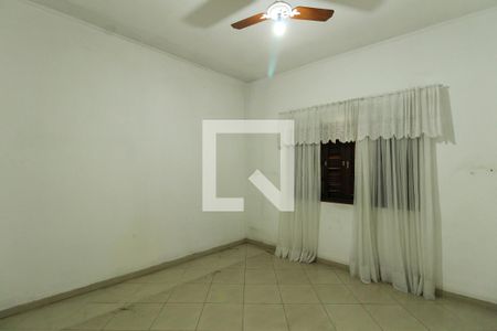 Casa à venda com 150m², 3 quartos e 3 vagas Casa à venda com 150m², 3 quartos e 3 vagasQuarto 2