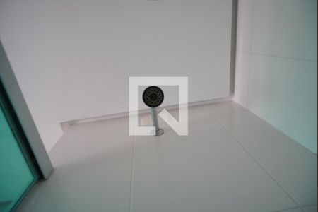 Banheiro  de apartamento para alugar com 1 quarto, 38m² em Três Figueiras, Porto Alegre