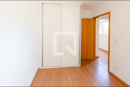 Quarto 1 de apartamento para alugar com 2 quartos, 50m² em Engenho Nogueira, Belo Horizonte