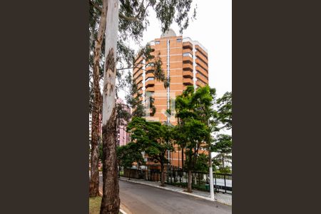 Apartamento para alugar com 280m², 3 quartos e 4 vagas Apartamento para alugar com 280m², 3 quartos e 4 vagasFachada