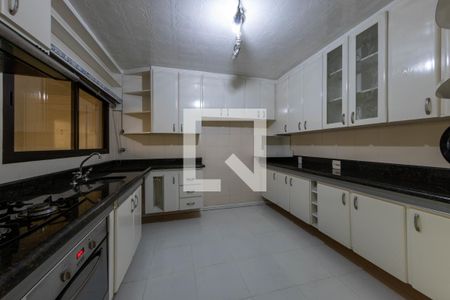 Apartamento para alugar com 280m², 3 quartos e 4 vagas Apartamento para alugar com 280m², 3 quartos e 4 vagasCozinha