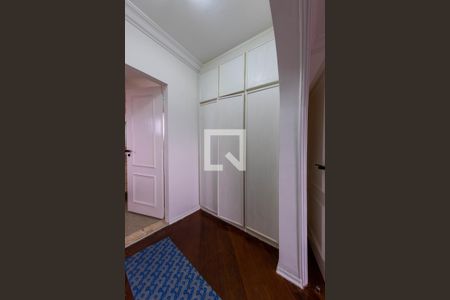 Apartamento para alugar com 280m², 3 quartos e 4 vagas Apartamento para alugar com 280m², 3 quartos e 4 vagasQuarto