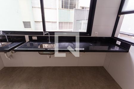 Apartamento à venda com 70m², 2 quartos e 2 vagasPia da Cozinha/Área de Serviço