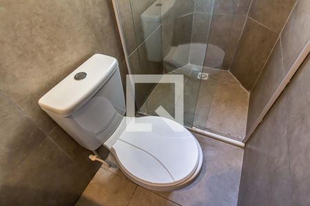 Banheiro de kitnet/studio para alugar com 1 quarto, 45m² em Santa Cecilia, São Paulo