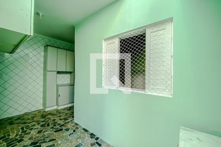 Casa à venda com 220m², 3 quartos e 2 vagas Casa à venda com 220m², 3 quartos e 2 vagasÁrea de Serviço