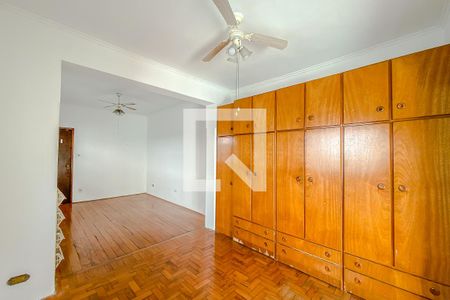 Casa à venda com 220m², 3 quartos e 2 vagas Casa à venda com 220m², 3 quartos e 2 vagasQuarto 2