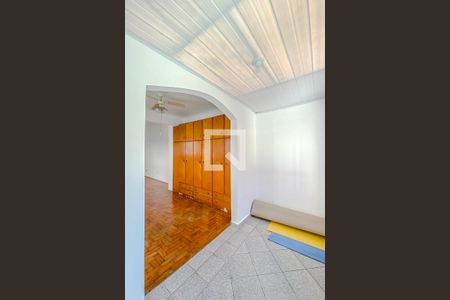 Casa à venda com 220m², 3 quartos e 2 vagas Casa à venda com 220m², 3 quartos e 2 vagasQuarto 2