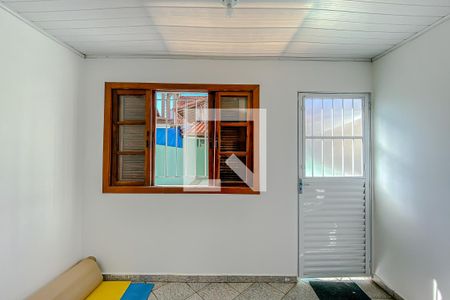 Casa à venda com 220m², 3 quartos e 2 vagas Casa à venda com 220m², 3 quartos e 2 vagasCorredor