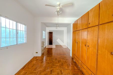 Casa à venda com 220m², 3 quartos e 2 vagas Casa à venda com 220m², 3 quartos e 2 vagasQuarto 2