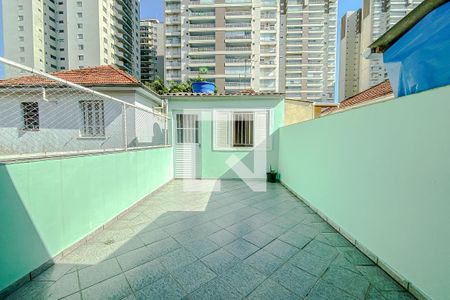 Casa à venda com 220m², 3 quartos e 2 vagas Casa à venda com 220m², 3 quartos e 2 vagasvaranda