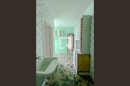 Casa à venda com 220m², 3 quartos e 2 vagas Casa à venda com 220m², 3 quartos e 2 vagasÁrea de Serviço