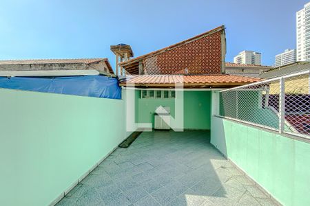 Casa à venda com 220m², 3 quartos e 2 vagas Casa à venda com 220m², 3 quartos e 2 vagasvaranda