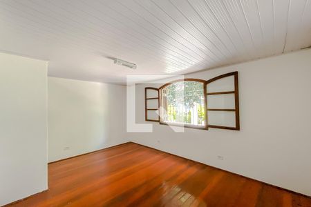 Casa à venda com 220m², 3 quartos e 2 vagas Casa à venda com 220m², 3 quartos e 2 vagasQuarto 2