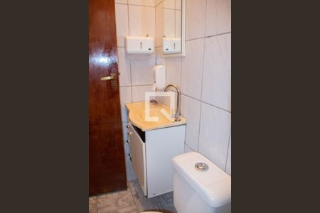 Casa à venda com 101m², 3 quartos e 2 vagas Casa à venda com 101m², 3 quartos e 2 vagasBanheiro 2