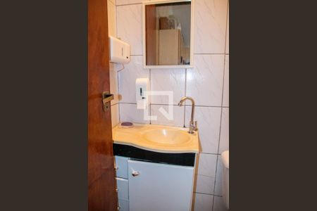 Casa à venda com 101m², 3 quartos e 2 vagas Casa à venda com 101m², 3 quartos e 2 vagasBanheiro 2