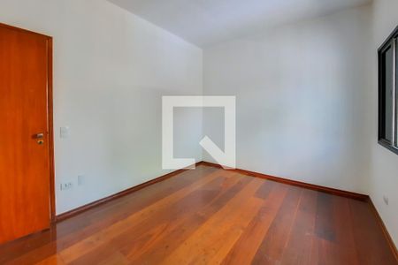 Casa à venda com 400m², 5 quartos e 2 vagasQuarto 2