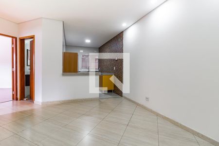 Sala de casa para alugar com 2 quartos, 130m² em Nazare, Belo Horizonte