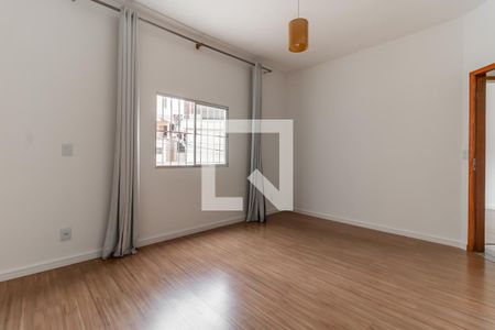 Quarto 1 de casa para alugar com 2 quartos, 130m² em Nazare, Belo Horizonte