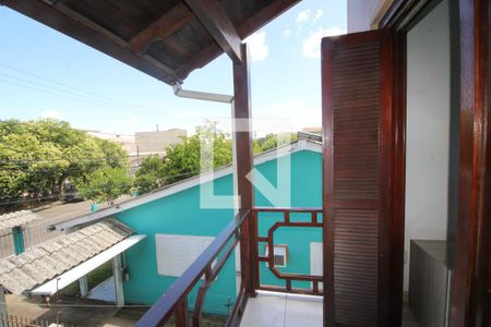 Casa à venda com 240m², 3 quartos e 2 vagas Casa à venda com 240m², 3 quartos e 2 vagasSacada da Suite