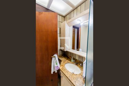 Apartamento para alugar com 156m², 3 quartos e 2 vagasBanheiro