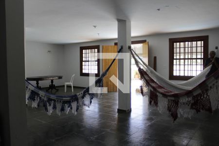 Casa à venda com 356m², 4 quartos e 4 vagasSalão