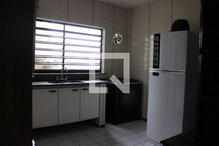 Casa à venda com 356m², 4 quartos e 4 vagasCozinha