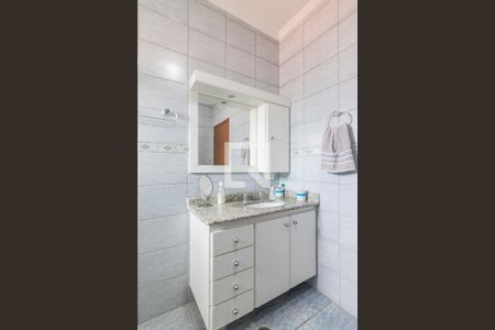 Apartamento à venda com 97m², 3 quartos e 2 vagasBanheiro